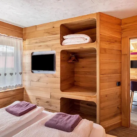 Tana Del Picchio Rosso Apartment *